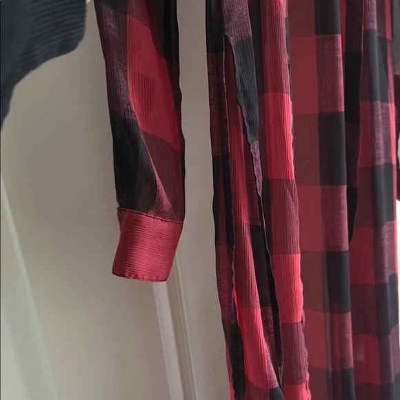 Red and Black Plaid Sheer Long Shirt - Picture 5 of 6